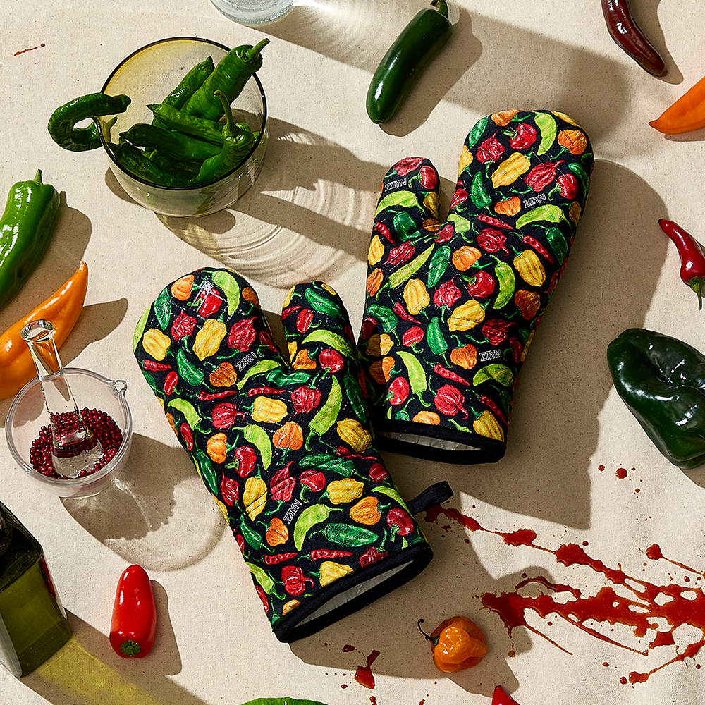 Scoville Season Oven Mitts 1